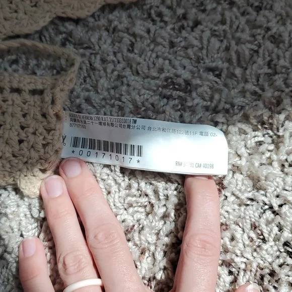 Forever 21 Crochet Crop Top - Picture 6 of 7